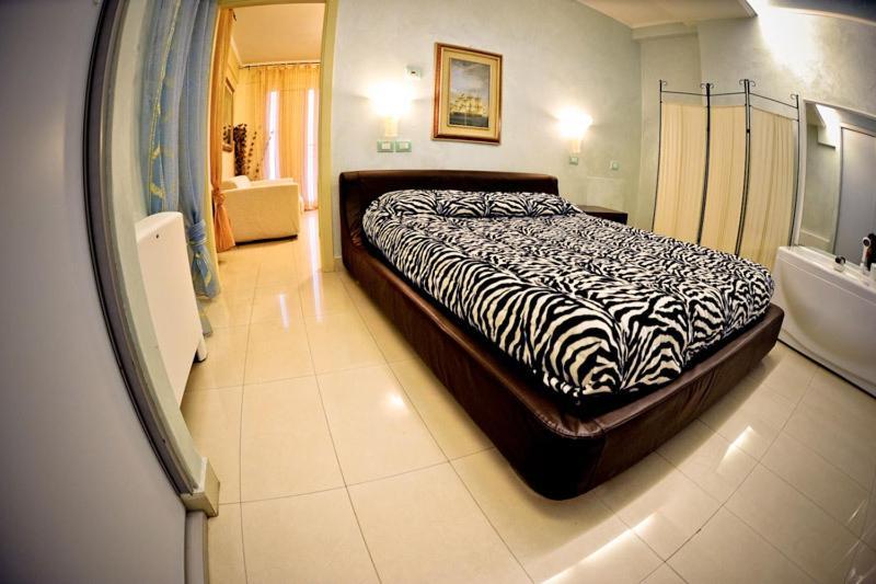 Hotel Residence Veliero Riccione Zewnętrze zdjęcie