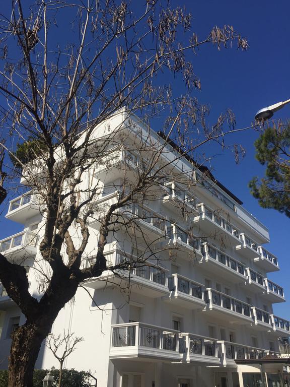 Hotel Residence Veliero Riccione Zewnętrze zdjęcie